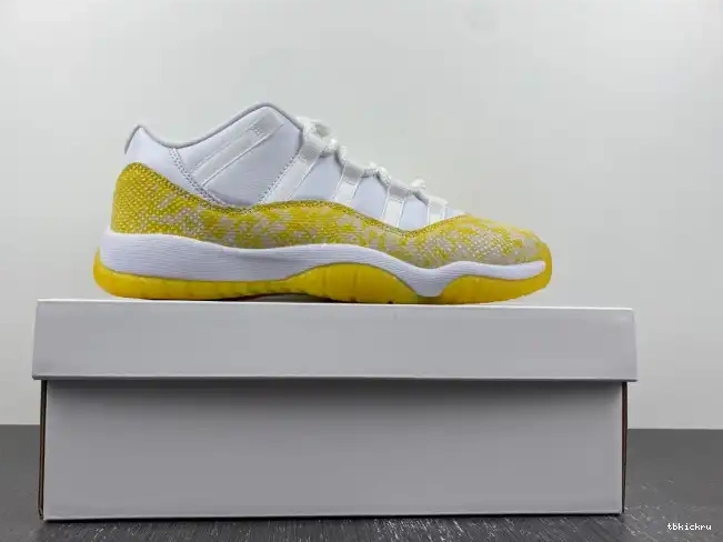 Reps TBkick Air Low Jordan 11 WMNS Snakeskin Yellow AH7860-107 0606